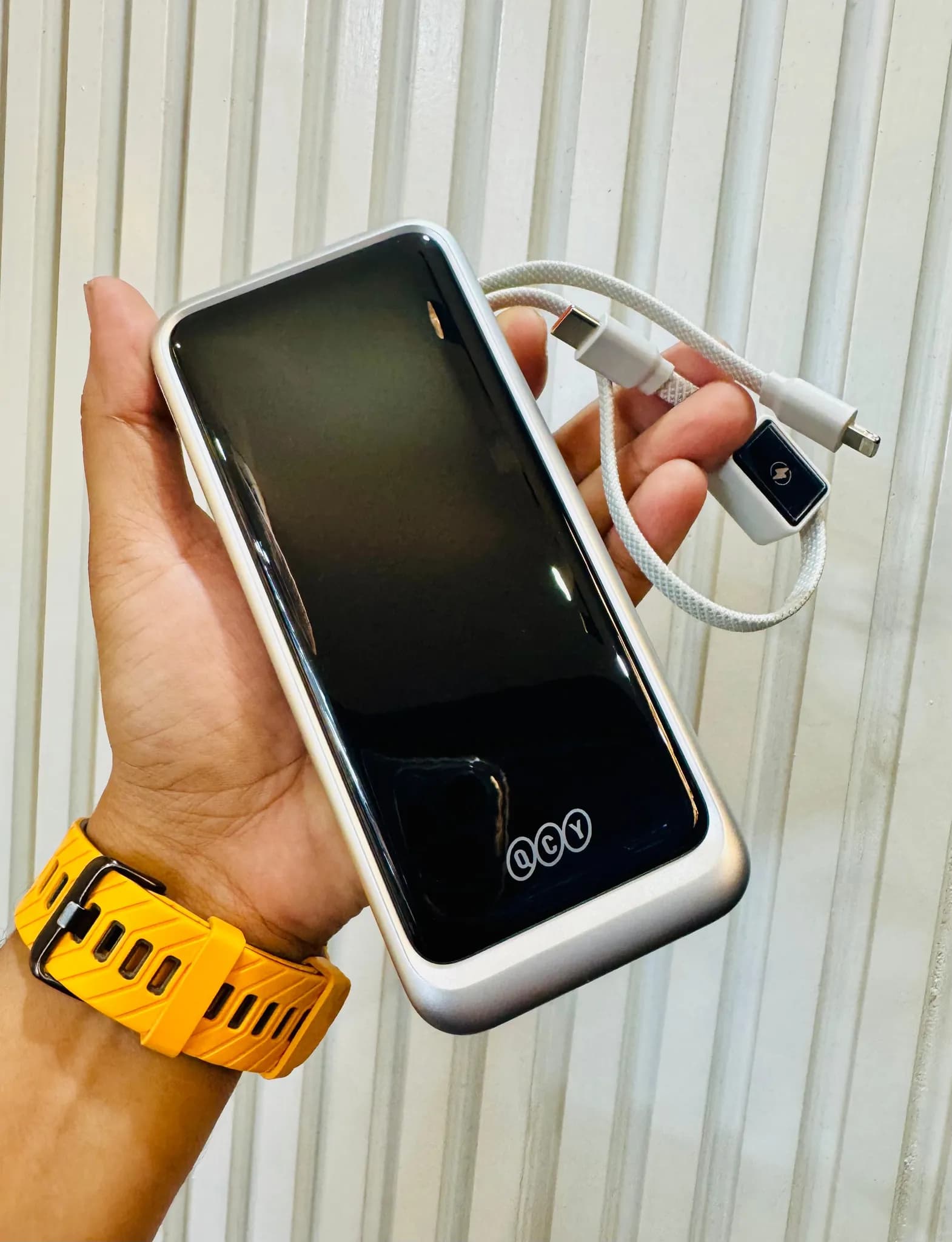 QCY HyperCharge PB20E 20000mAH PD65W Output Fast Charging Powerbank with build-in-Cables - view 4
